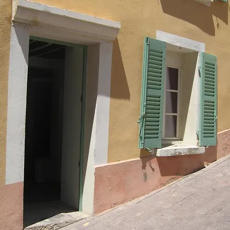 Studios Des Templiers * Hyeres