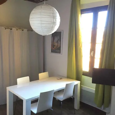 Studios Des Templiers * Hyeres